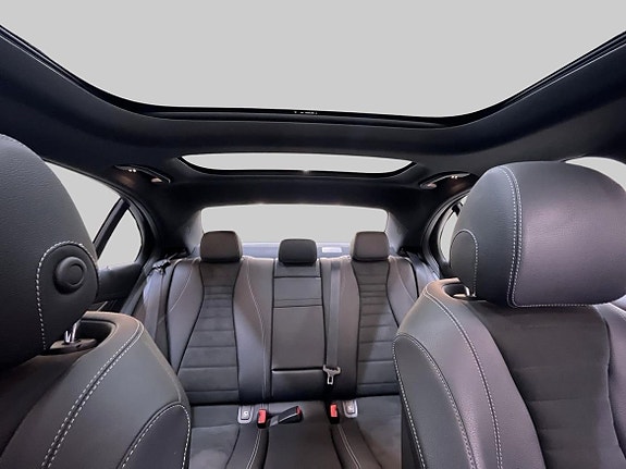Mercedes-Benz E200 19 of 19