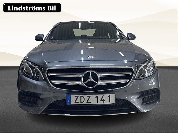 Mercedes-Benz E200 8 of 19
