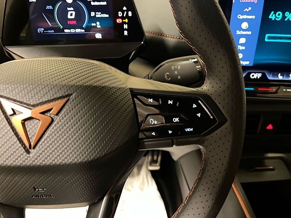 Cupra Born 16 of 21