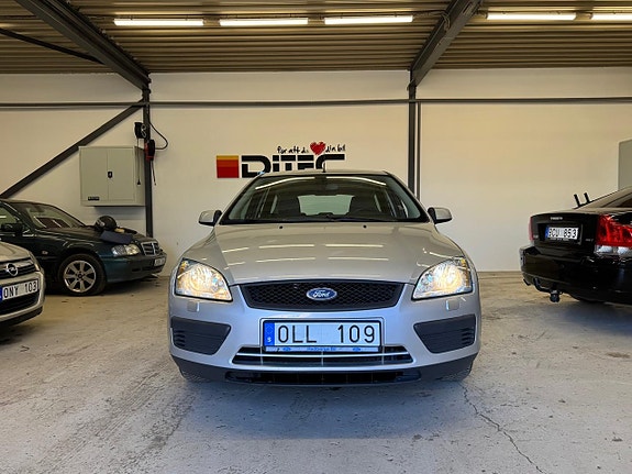 Ford Focus 2 of 5
