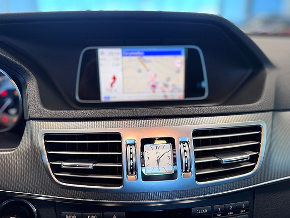 Mercedes-Benz E250 12 of 13