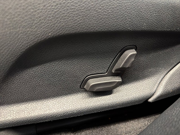 Mercedes-Benz E220 25 of 26