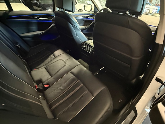 BMW 530e 20 of 28