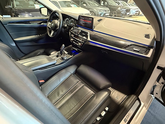 BMW 530e 21 of 28