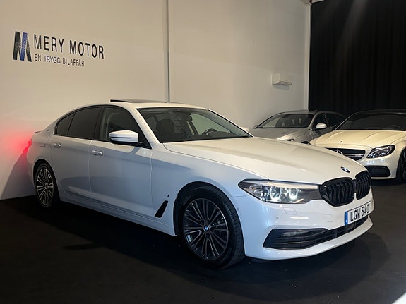 BMW 530e 2 of 5
