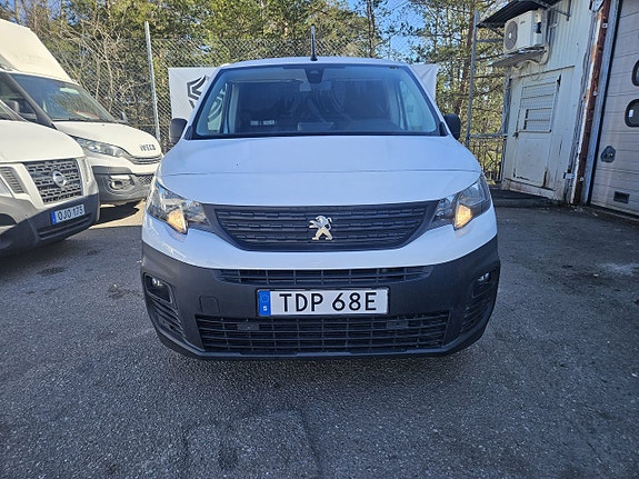 Peugeot Partner 2 of 5