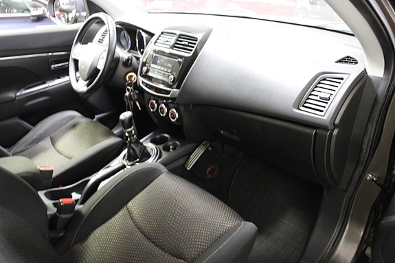 Mitsubishi ASX 13 of 14