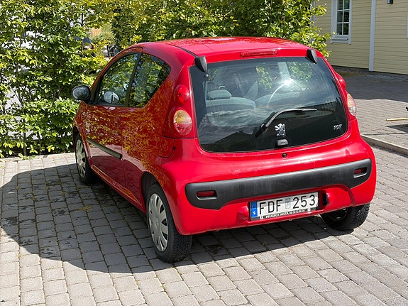Peugeot 107 3 of 5