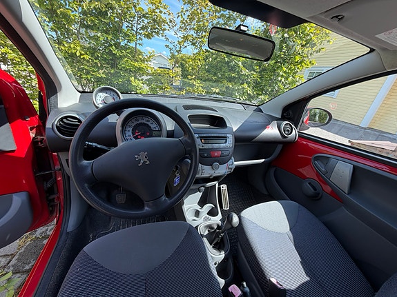 Peugeot 107 4 of 5