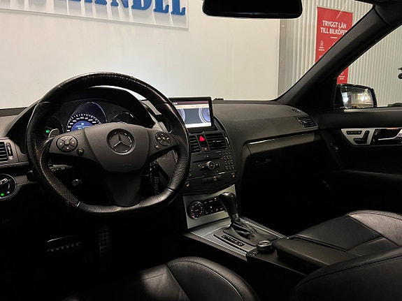 Mercedes-Benz C63 14 of 18