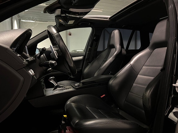 Mercedes-Benz C63 12 of 18