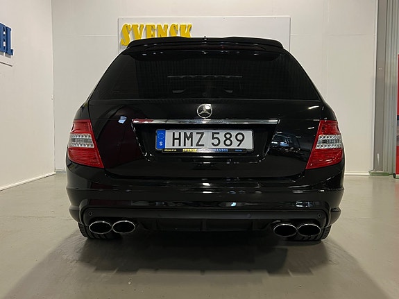 Mercedes-Benz C63 8 of 18