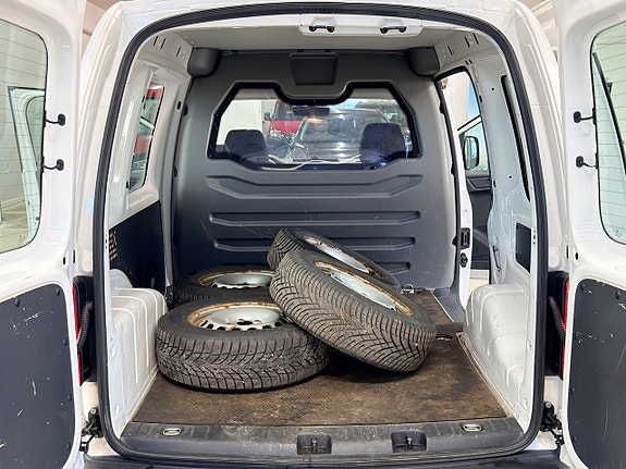 Volkswagen Caddy 13 of 18