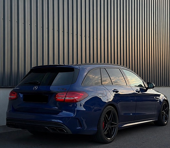 Mercedes-Benz C63 2 of 2