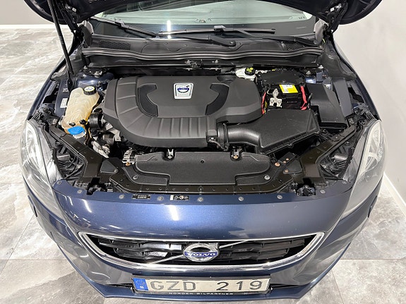 Volvo V40 12 of 26
