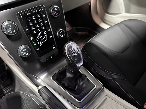 Volvo V40 17 of 26
