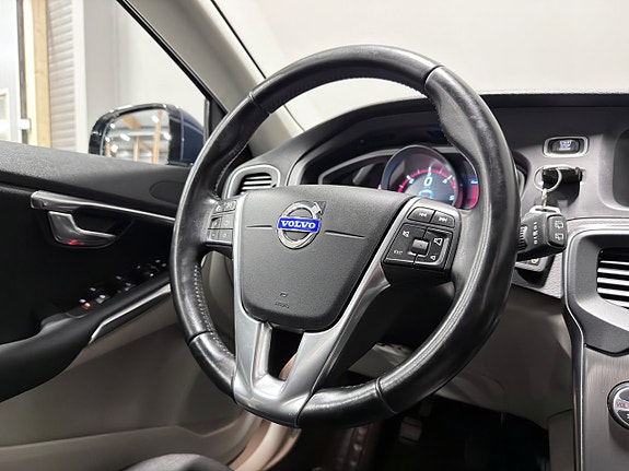 Volvo V40 18 of 26