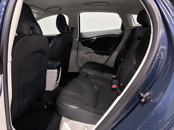 Volvo V40 25 of 26