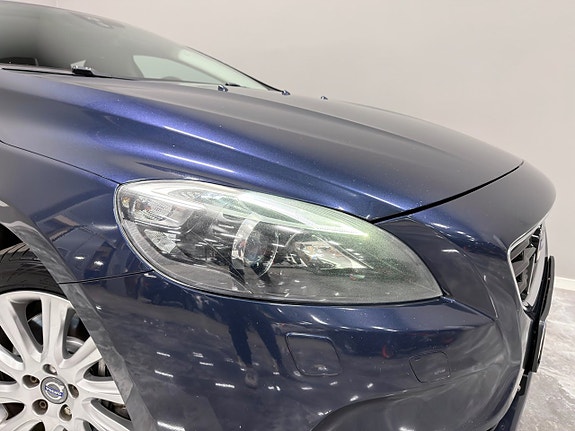 Volvo V40 10 of 26