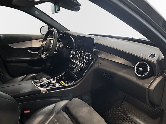 Mercedes-Benz C300 9 of 10
