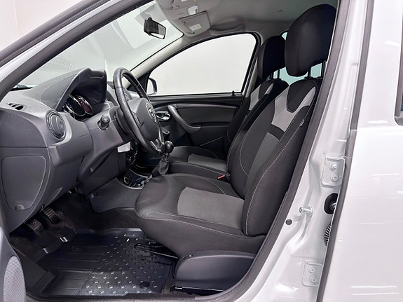 Dacia Duster 14 of 27