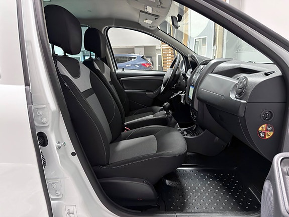 Dacia Duster 23 of 27