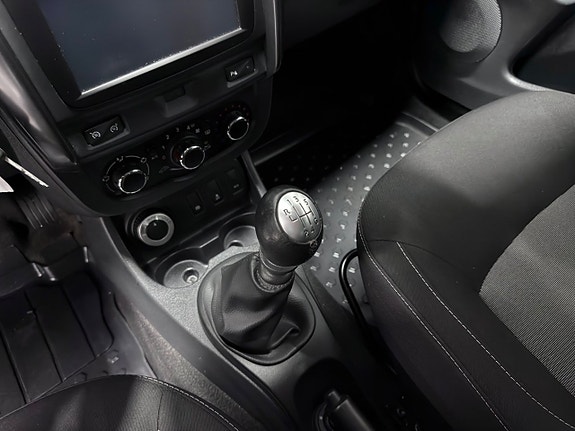 Dacia Duster 20 of 27