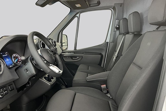 Mercedes-Benz eSprinter 314 8 of 14