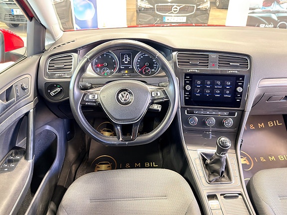 Volkswagen Golf VII 14 of 18