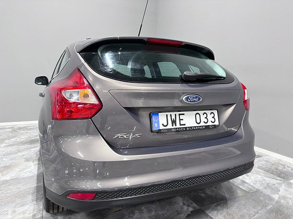 Ford Focus 7 of 24