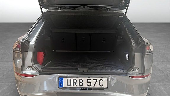 Volkswagen T-Roc 12 of 13