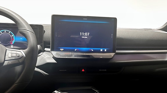 Volkswagen T-Roc 9 of 13
