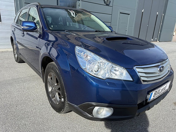Subaru Outback 3 of 5