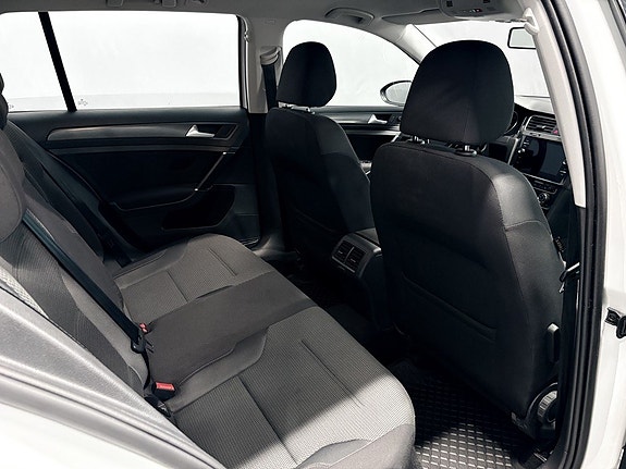 Volkswagen Golf I 19 of 24