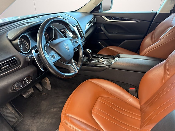 Maserati Levante 8 of 27