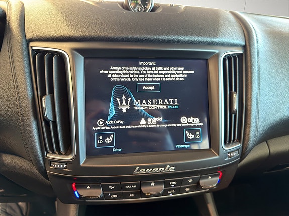 Maserati Levante 21 of 27