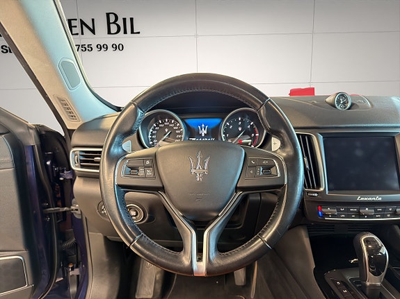 Maserati Levante 17 of 27