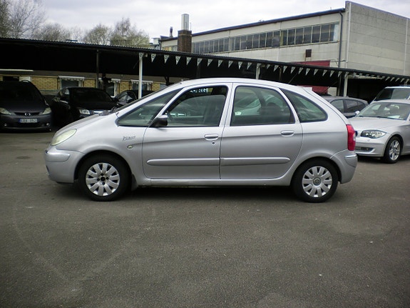Citroen Xsara Picasso 4 of 5