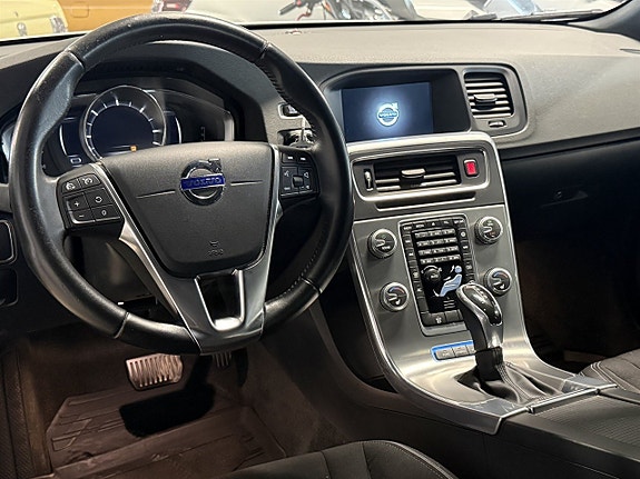 Volvo V60 5 of 10