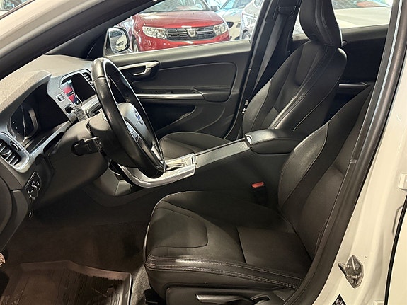 Volvo V60 6 of 10