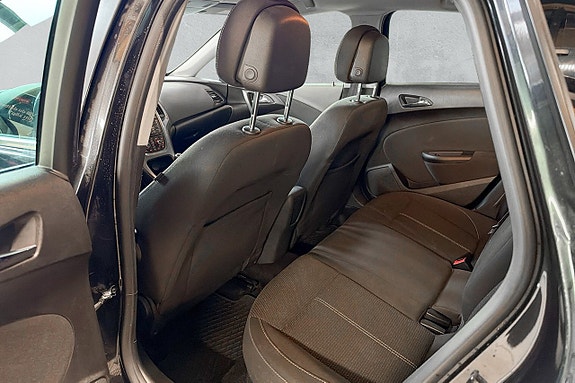 Opel Astra 15 of 17