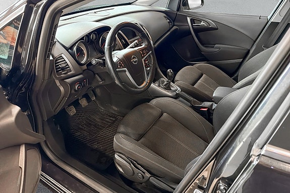 Opel Astra 10 of 17