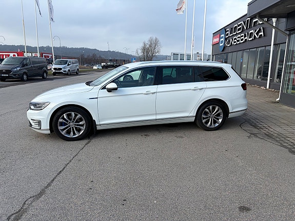 Volkswagen Passat 3 of 5