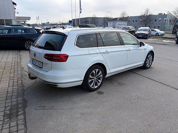 Volkswagen Passat 5 of 5