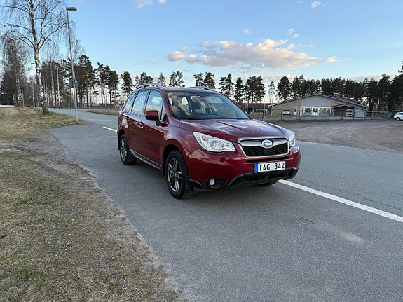 Subaru Forester 2 of 5