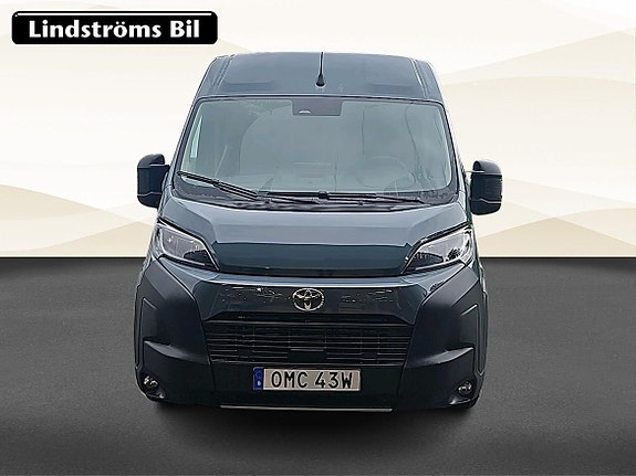 Toyota ProAce Max 2 of 5