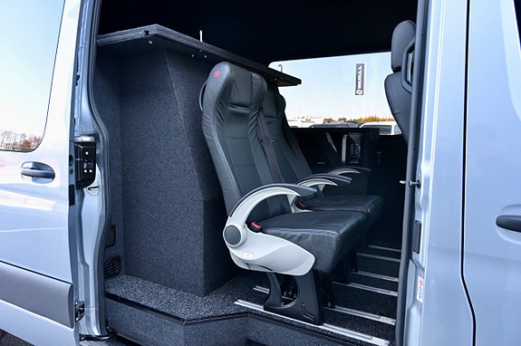 Mercedes-Benz Sprinter 319 10 of 19