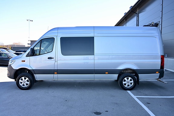 Mercedes-Benz Sprinter 319 4 of 5
