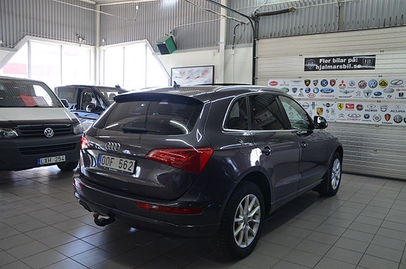 Audi Q5 2 of 5