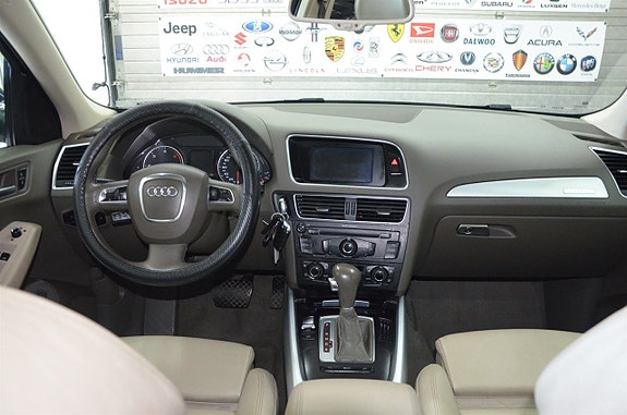 Audi Q5 9 of 16